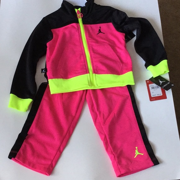 pink jordan sweatsuit
